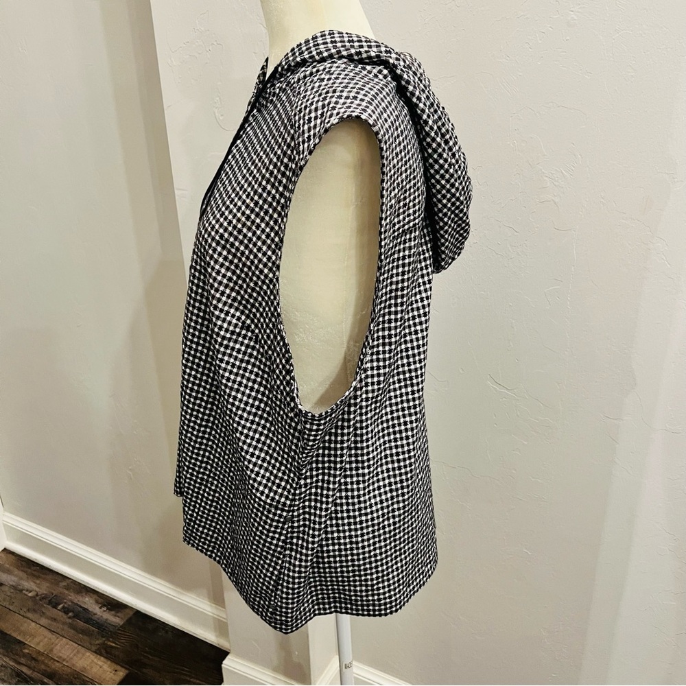 Womens CJ Banks 1X Sleeveless Top Hooded  Black White Plaid Button Up - Picture 2 of 4